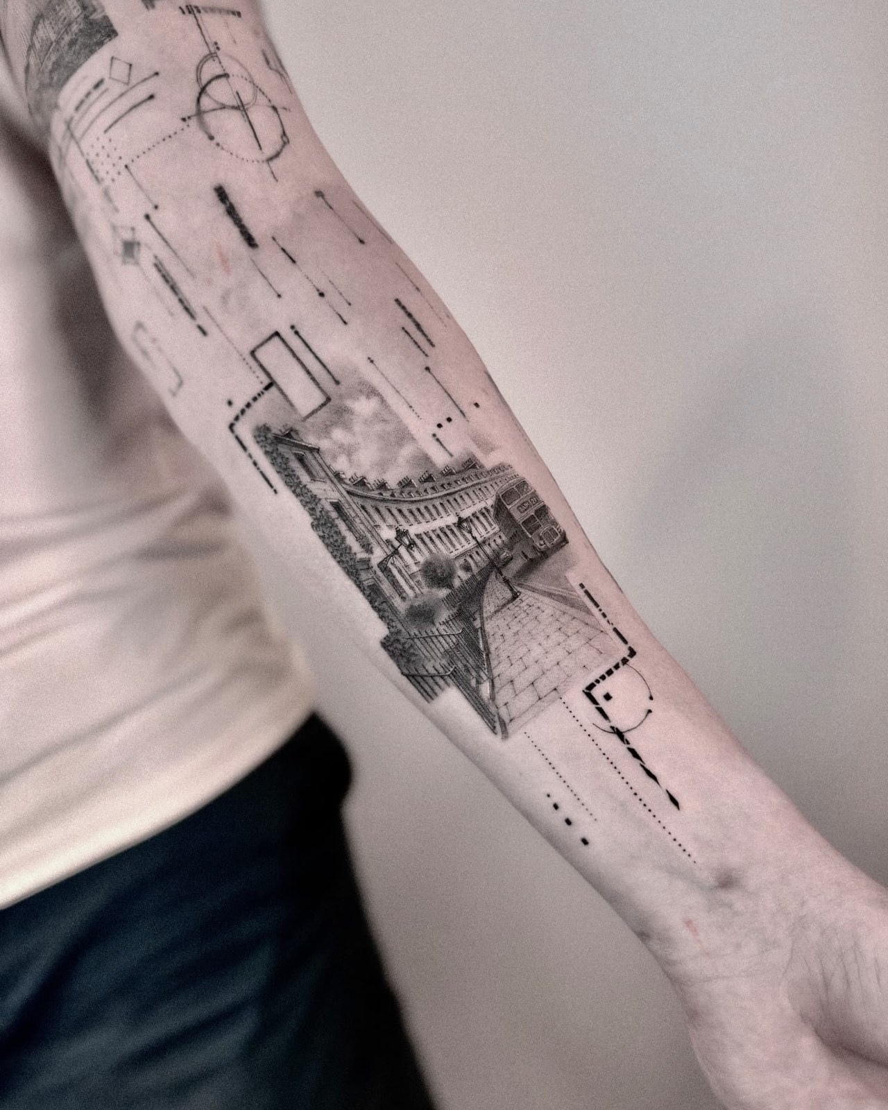 Microrealism tattoo example — London's Glitch